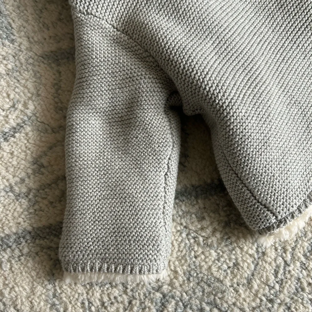 NWT Baby Gap Grey Cotton Sherpa Hooded Jacket size 6-12 months - Picture 10 of 13